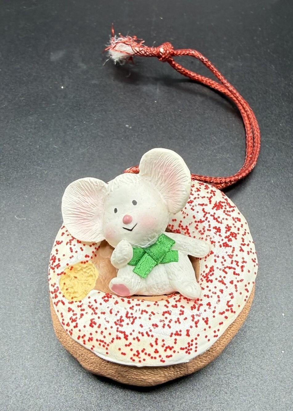 Hallmark Ornament 1988 MIDNIGHT SNACK Mouse Donut Artists Favorites No Box LO20